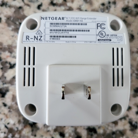 Netgear Range Extender - Picture 5 of 5
